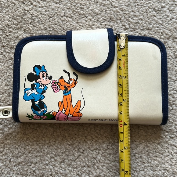 Vintage Girls’ Walt Disney Productions Minnie Mouse and Pluto Wristlet Wallet - Picture 14 of 15